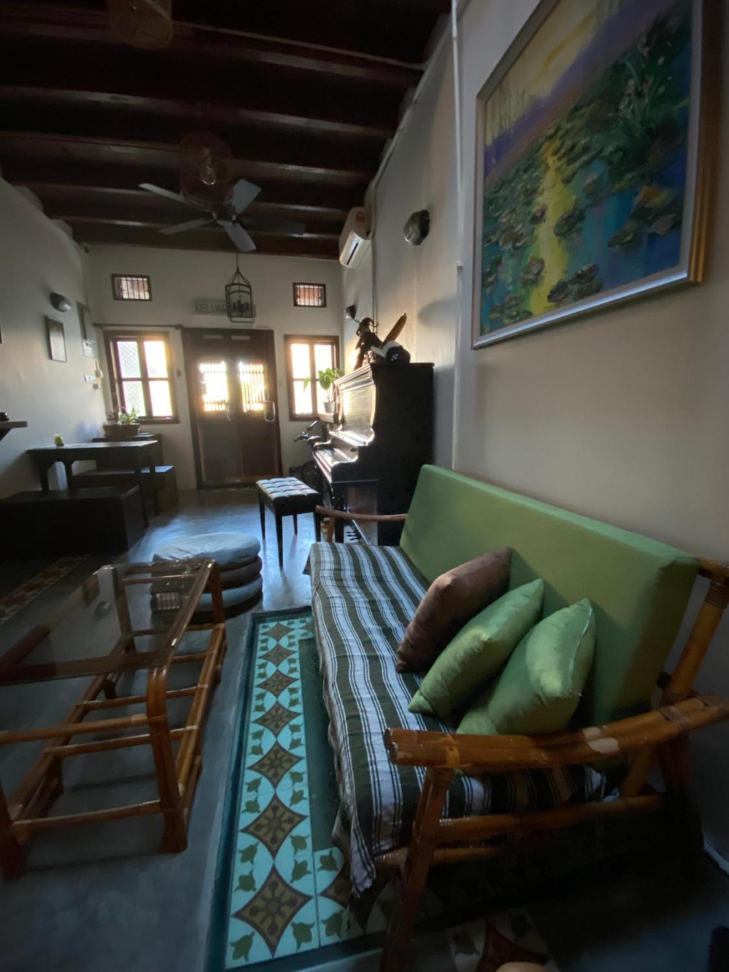 ג'ורג' טאון Homs Female Hostel מראה חיצוני תמונה